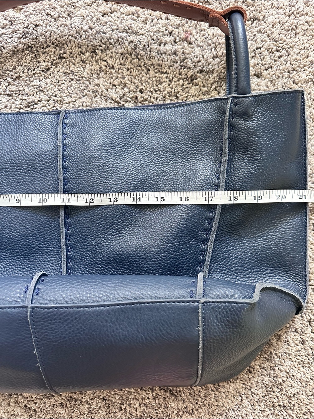 Los Feliz Large Tote
The Sak Navy Leather Shoulder Bag with Brown Leather Handle - Picture 6 of 8